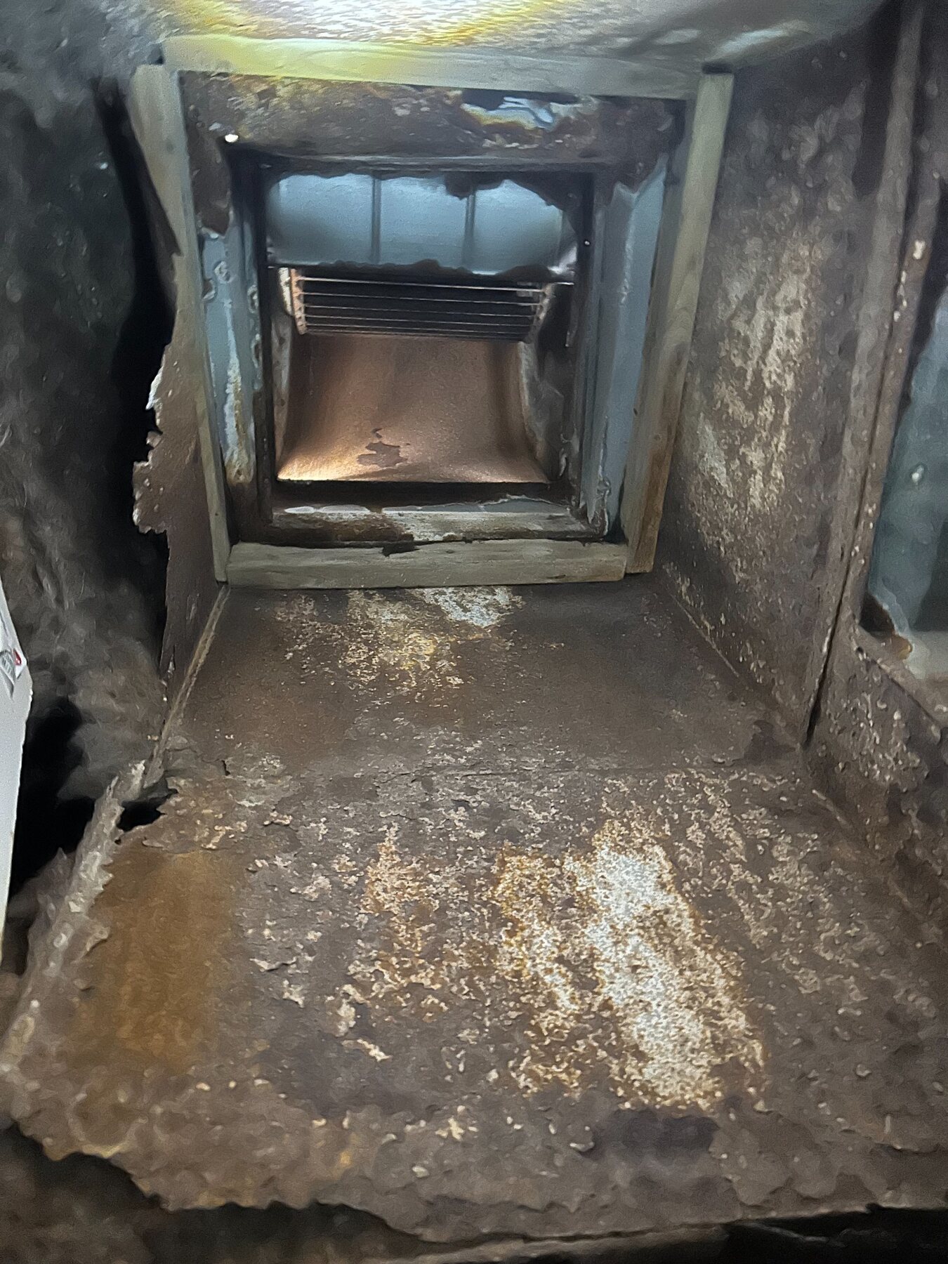Duct system inspected during field service